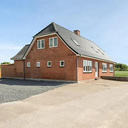 Iina - 13km From The Sea By Interhome *